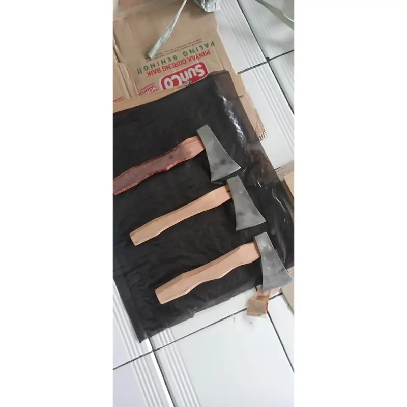 [ BAYAR DI TEMPAT ] Kapak baja per 15 cm panjang dengan gagang 37 cm Kapak pengupas kelapa muda dan tua / Alat pertukangan Alat pemotong kayu Kapak baja per super Pemralatan kebun 4