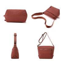 Gambar Chibao - Tas selempang chibao 78925-SF bahan polyester Import tas selempang wanita tali panjang bisa di atur tas original - ABUMUDA dari Chibaostoreid Kab. Tangerang 4 Tokopedia