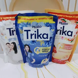 MOLTO TRIKA PELICIN & PEWANGI PAKAIAN 300ML