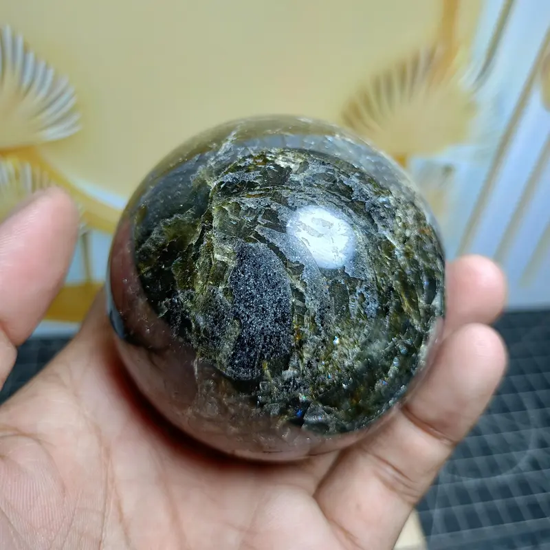 Batu Natural Labradorite Small Sphere (2) 5