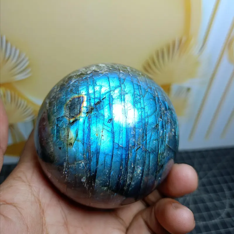 Batu Natural Labradorite Small Sphere (2) 2