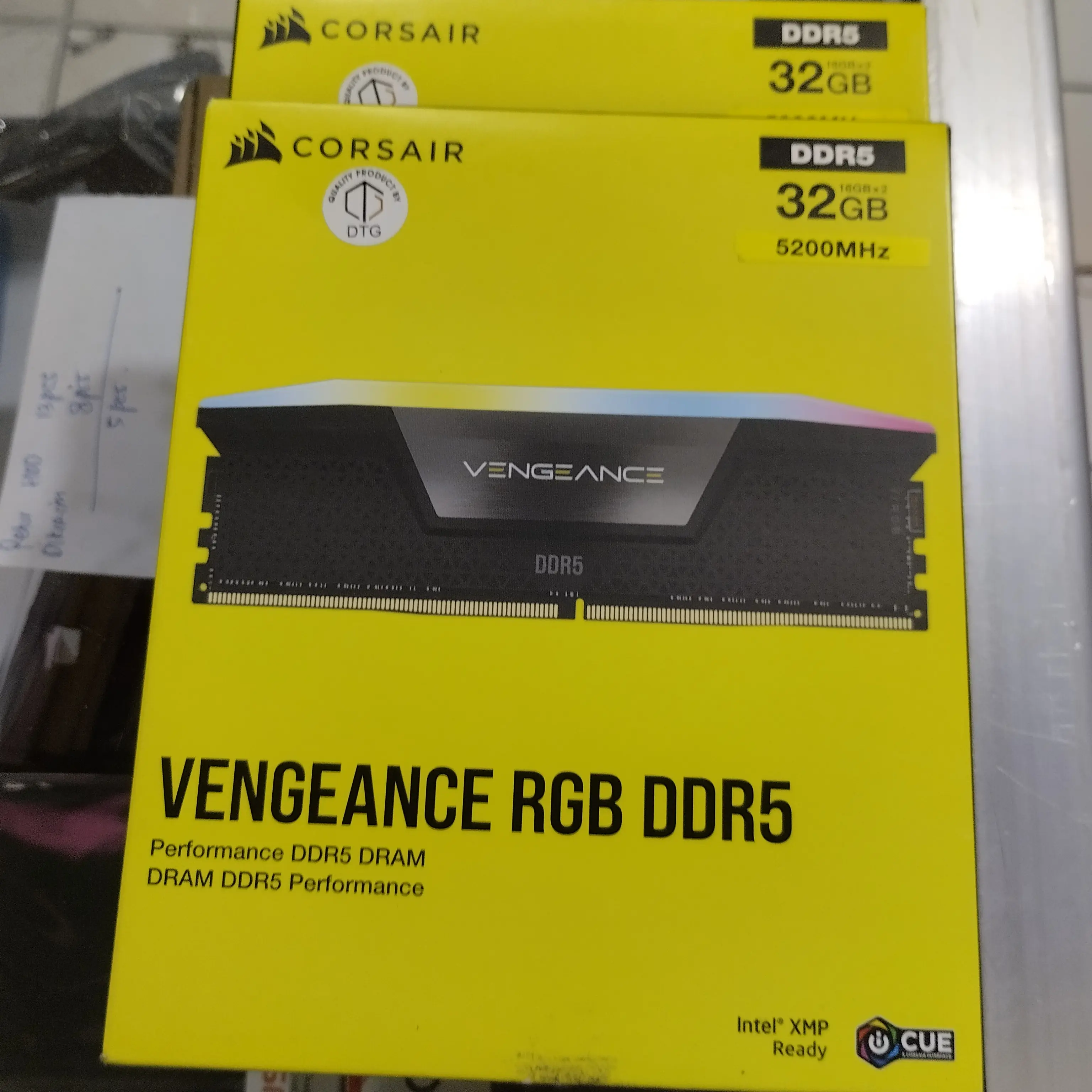 RAM CORSAIR VENGEANCE RGB DDR5 32GB 16X2 5200Mhz CMH32GX5M2B5200C40 Komputer