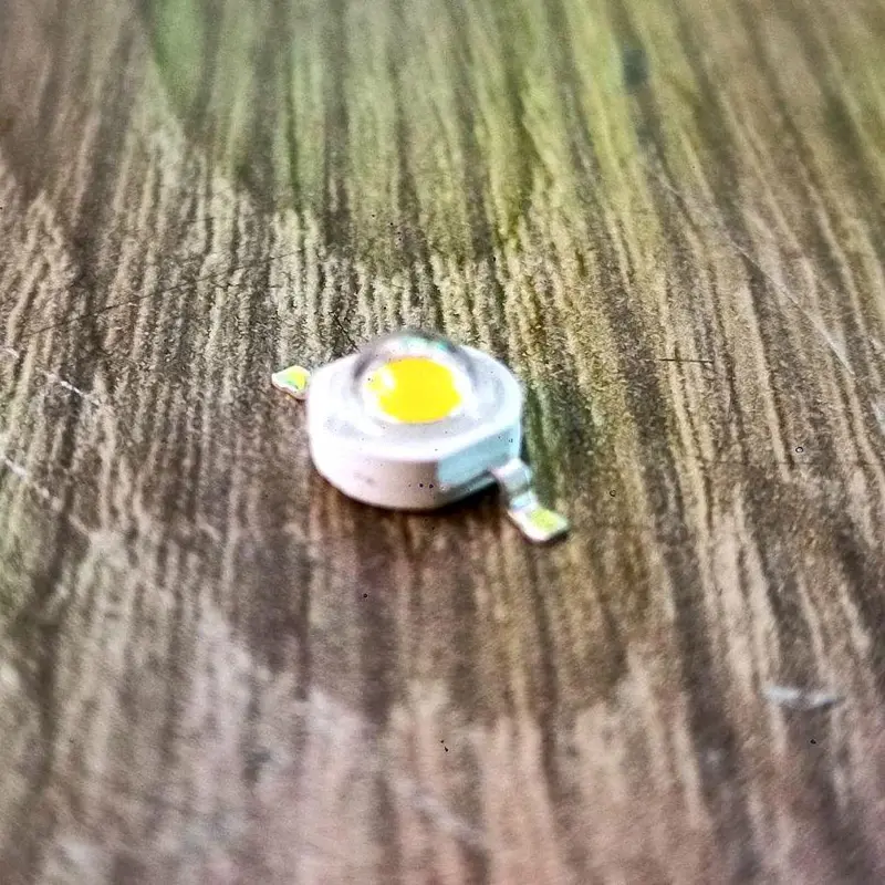 Chip Mata LED Cahaya Warm White 0