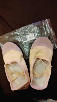 Product Review of Sepatu Balet Ballet Shoes Split Sole dengan Suede Ukuran Anak from Tokopedia customer review 0