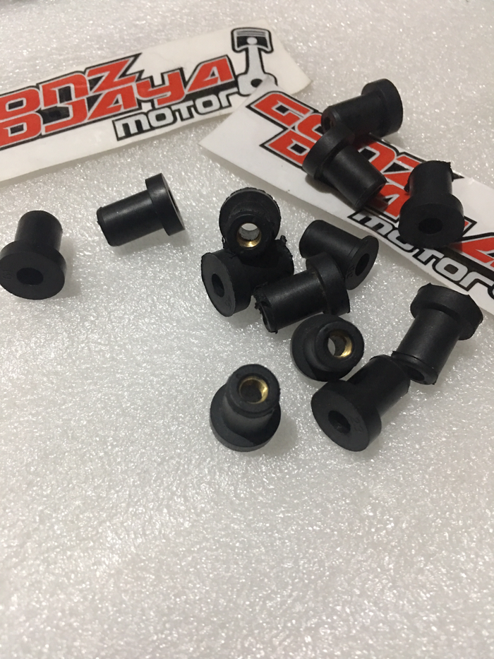 Gambar Mur karet mur ganjel visor winsield nmax R25 R15 xride n max n-max original bibir topi tebal dari Gonz djaya motor Kota Administrasi Jakarta Timur Tokopedia