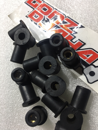 Gambar Nut well mur karet ganjel fairing body visor ninja beat vario pcx 5mm original topi tipis dari Gonz djaya motor Kota Administrasi Jakarta Timur 2 Tokopedia