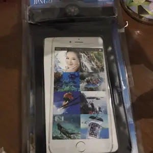 Binggo IPX8 20m waterproof case hp anti air universal bisa renang foto