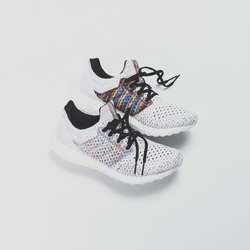 adidas gazelle silver green womens Adidas Consortium D97744 Missoni X adidas Ultra Boost Clima Mens Running  Shoe