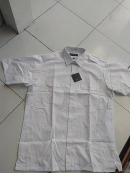 Product Review of Alisan Kemeja Putih Pangkat Kantong Dua Pendek Dinas Pilot from Tokopedia customer review 1
