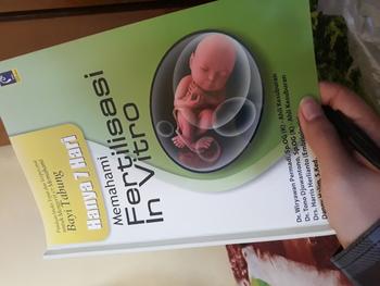 Product Review of Hanya 7 Hari Memahami Fertilisasi In Vitro - Tono Djuwantono Dkk from Tokopedia customer review 0