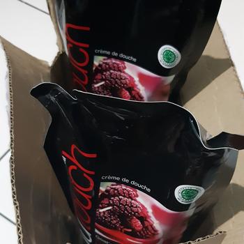 Product Review of MuTouch Goat's Milk Shower Cream Pearl and Mulberry 800ml (Sabun Mandi) from Tokopedia customer review 0