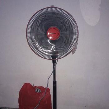 Product Review of COSMOS Kipas Angin Berdiri 16" - 16-XDC from Tokopedia customer review 1