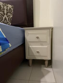 Product Review of IFURNHOLIC Hannah Bedside Table | Meja Nakas | Meja Samping Tempat Tidur | Lemari Laci Nakas | Meja Sudut from Tokopedia customer review 0