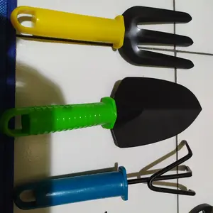 ALAT BERKEBUN PERALATAN SEKOP GARUKAN MINI 3 IN 1 UNIK GARDEN TOOLS