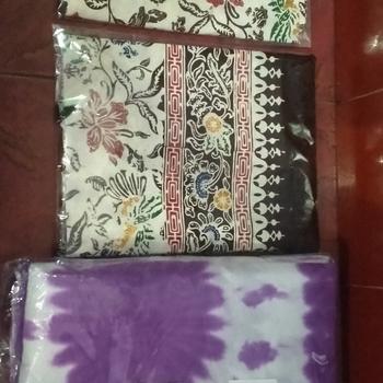 Product Review of TAPLAK MEJA TAMU BULAT BATIK MOTIF CUIRI from Tokopedia customer review 0