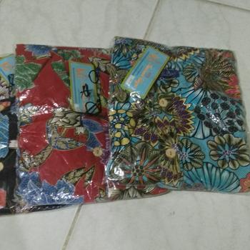 Product Review of Daster 19 pendek lengan 3/4 kencana ungu original lebel biru from Tokopedia customer review 0
