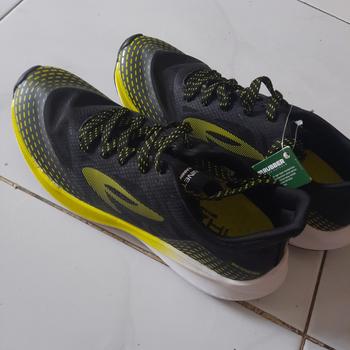 Product Review of Sepatu 910 Nineten Haze 1.5 - Hitam/Hijau Neon/Putih (Running) from Tokopedia customer review 0