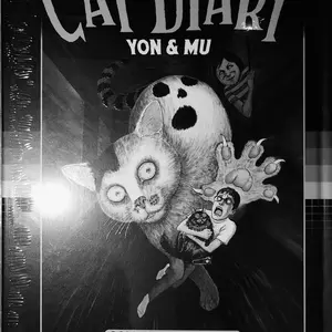 Junji Ito's Cat Diary: Yon & Mu Collector's Editio - 9781646512515