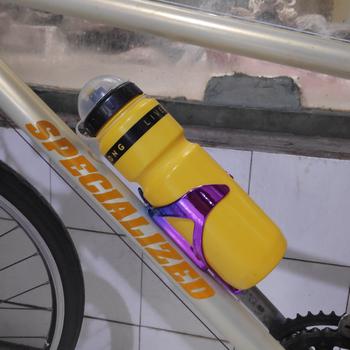 Product Review of Botol Bottle Bidon Tempat Minum Sepeda Livestrong 750 cc Yellow from Tokopedia customer review 0