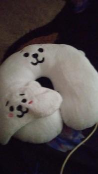 Product Review of (FREE PENUTUP MATA )Bantal leher bt korea kpop 8karakter Bed Hadiah from Tokopedia customer review 2