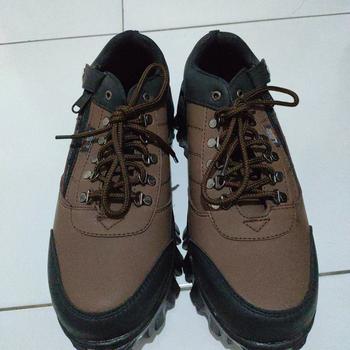 Product Review of Sepatu Safety Original Bahan Kulit Full Jahit Anti Slip Lavio E95 from Tokopedia customer review 0