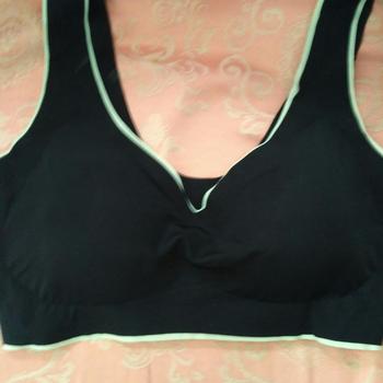 Product Review of Bra Wanita Seamless Tali Lebar Dua Warna Pakaian Dalam Cewek - BH4 from Tokopedia customer review 1