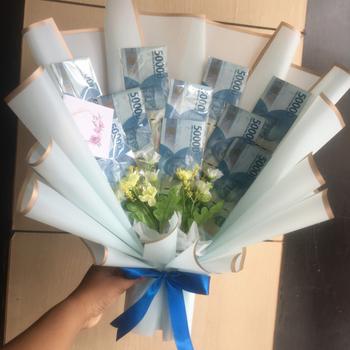 Product Review of Gold Border Frame Cellophane Wrapping Paper Kertas Bunga from Tokopedia customer review 2