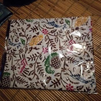 Product Review of TAPLAK MEJA TAMU BULAT BATIK MOTIF CUIRI from Tokopedia customer review 0