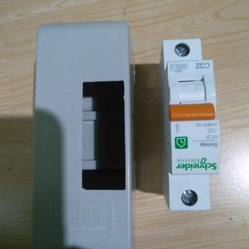 Product Review of MCB DOMAE SCHNEIDER NEW 1P 2A 4A 6A 10A 16A 20A 32A 40A 50A 63A SNI from Tokopedia customer review 0
