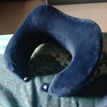 Product Review of TOMOMI - NECK PILLOW ESSE MEMORY FOAM ASSORTED from Tokopedia customer review 0