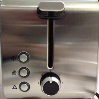 Product Review of Toaster Denpoo Pemanggang Roti Elektrik DT 025SD from Tokopedia customer review 3