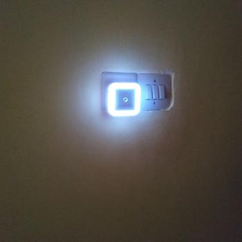 Product Review of Lampu Tidur Minimalis - Lampu LED Plastik - Lampu Sensor Cahaya Kamar from Tokopedia customer review 0