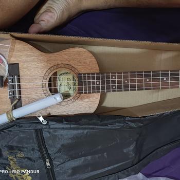 Product Review of ORIGINAL UKULELE COWBOY TENOR NATURAL FREE TAS PICK SENAR CADANGAN from Tokopedia customer review 0