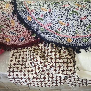 Product Review of TAPLAK MEJA TAMU BULAT BATIK MOTIF CUIRI from Tokopedia customer review 0