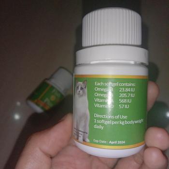 Product Review of FISH O PLUS 50 Minyak Ikan Omega Plus Vitamin Bulu Untuk Anjing Kucing from Tokopedia customer review 1