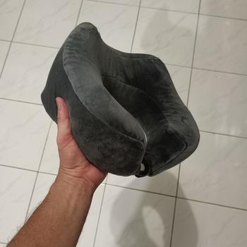 Product Review of TOMOMI - NECK PILLOW ESSE MEMORY FOAM ASSORTED from Tokopedia customer review 0