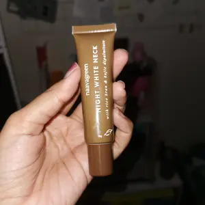 [100%ORI] NAAVAGREEN KRIM LEHER MALAM / KRIM LEHER PAGI