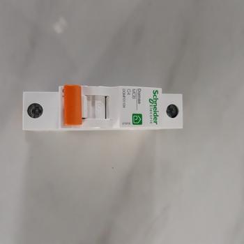 Product Review of MCB DOMAE SCHNEIDER NEW 1P 2A 4A 6A 10A 16A 20A 32A 40A 50A 63A SNI from Tokopedia customer review 0