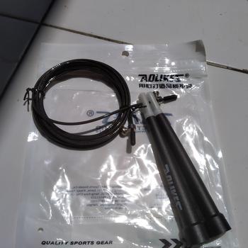 Product Review of 3201 AOLIKES SKIPPING ROPE TALI SKIPING CARDIO MUAY THAI LOMPAT TALI from Tokopedia customer review 0