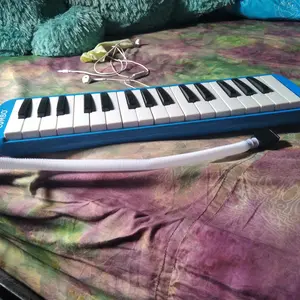 Pianika Alat Musik Tiup / Pianika Melodika Softcase