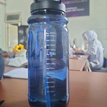 Product Review of Botol Minum Besar Jumbo Travelling Botol Seliya 2 liter BPA from Tokopedia customer review 0