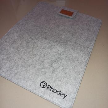 Product Review of [ USEA x Rhodey ] Tas sarung casing untuk Laptop Sleeve Case Felt 11 12 13 14 15 16 Inch from Tokopedia customer review 0