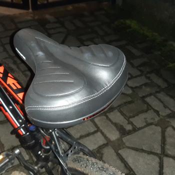 Product Review of Sedel Sadel Saddle Sepeda Pacific Reflextor Lampu SUSPENSI XTRA EMPUK from Tokopedia customer review 0