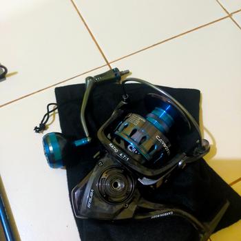 Product Review of Reel Versus Carbotech SW 1000-6000 Power handle Body carbon from Tokopedia customer review 1