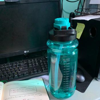 Product Review of Botol Minum Besar Jumbo Travelling Botol Seliya 2 liter BPA from Tokopedia customer review 0