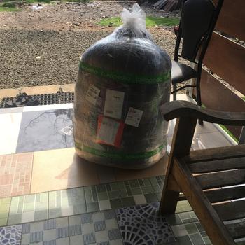 Product Review of BEANBAG WATERPROFF Triangle Size Large Plus ISI | bean bag waterproof sofa from Tokopedia customer review 0