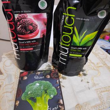 Product Review of MuTouch Goat's Milk Shower Cream Pearl and Mulberry 800ml (Sabun Mandi) from Tokopedia customer review 0