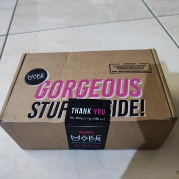 Product Review of [ Dubai Fashion Week ] MAKE OVER Lip Amplify Contour Liner 0.2 g - Lip Liner Lipstick Lipstik DFW Nadya Hutagalung Pony Mira Agile Zsa Zsa Utari from Tokopedia customer review 2