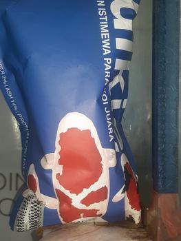 Product Review of Pakan Pelet Makanan Ikan Koi Apung 1 Kg Bulkie Hi Growth from Tokopedia customer review 0