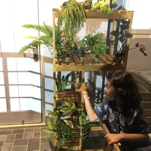 rak tanaman indoor atau outdoor unik material kayu